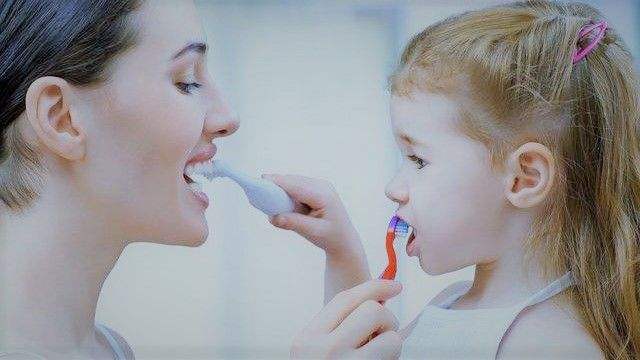 儿童换牙的时候应该注意哪些事项第1张-揣书百科