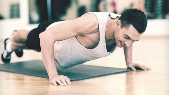 锻炼胸肌腹肌最有效的训练方法第1张-揣书百科