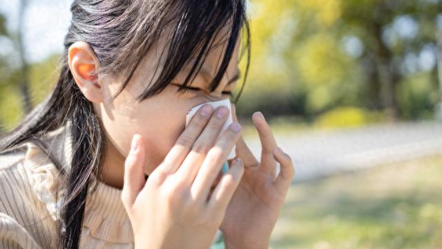 鼻炎打喷嚏流鼻涕的最佳治疗方法第1张-揣书百科