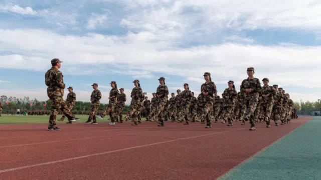军训日记最后一天500字左右第1张-揣书百科