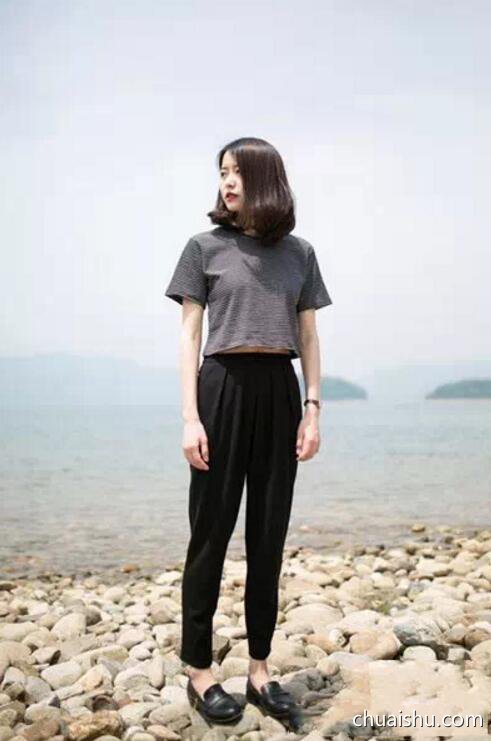 哈伦裤配什么上衣好看图片女第2张-揣书百科